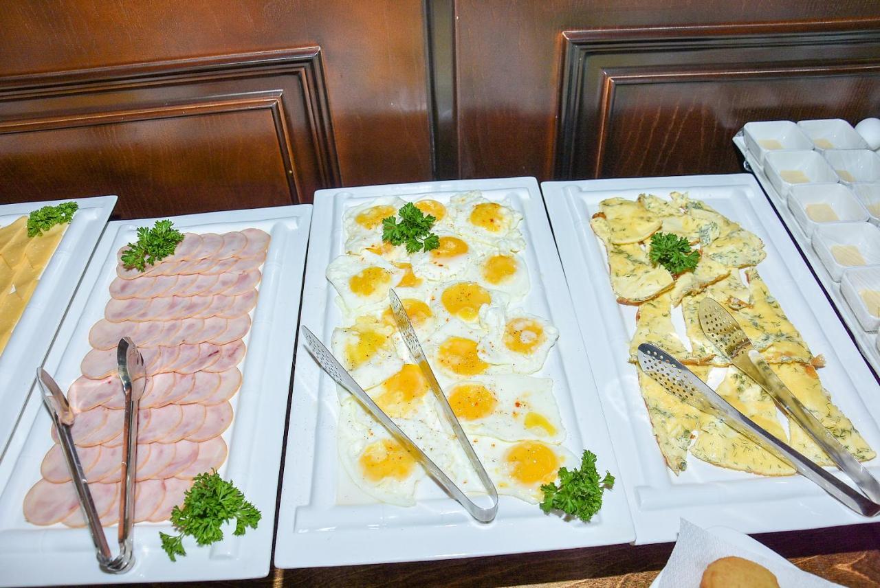 Ramada By Wyndham Turkistan Otel Dış mekan fotoğraf