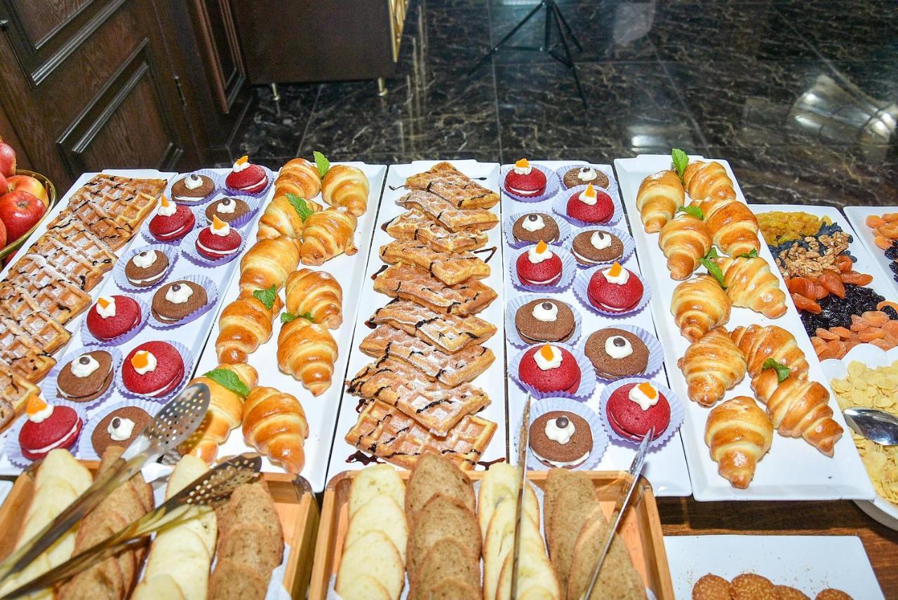 Ramada By Wyndham Turkistan Otel Dış mekan fotoğraf